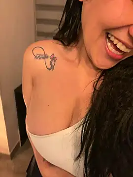 Magenta_Moon - Show de aceite (Show oil) 😋