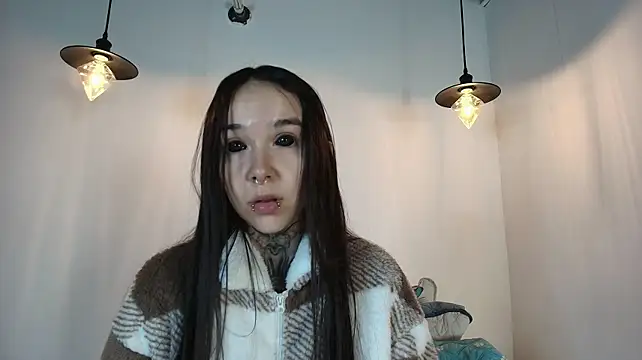 Alien_eyes09 - Kiss + tender face