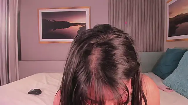 Adri_Silva - Sexy Cameltoe+closeupcam💗