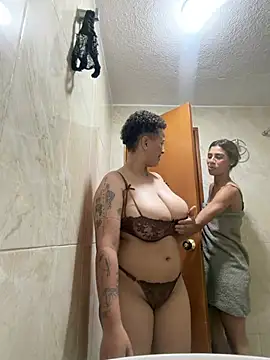 LiaaMoretzz - show tits
