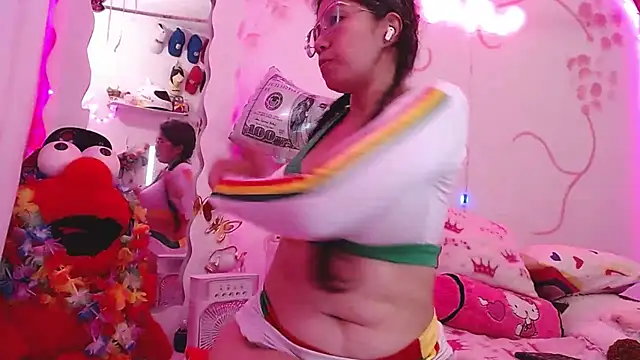 Dainaflowers - show titts