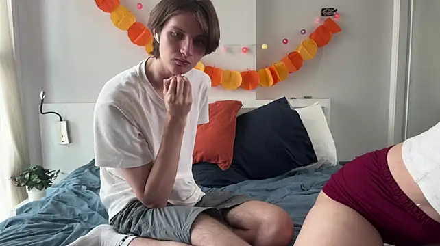 Amandatalk - play with pussy in panties