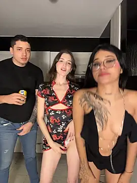Kevin_hotgirls - full neked and squirt x 2