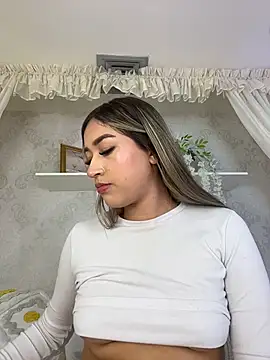 SophieRinaldi - I POINT MY FINGERS FROM CLOSE WHILE I GE
