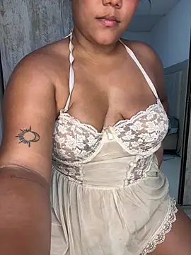 Ambar_06 - Body oilv🙂‍↕️🤭