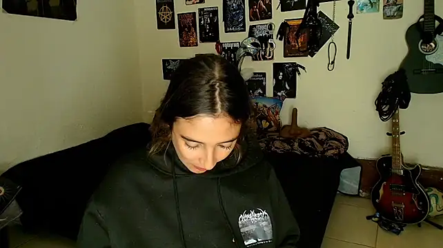 Alucarda_666 - tied tits