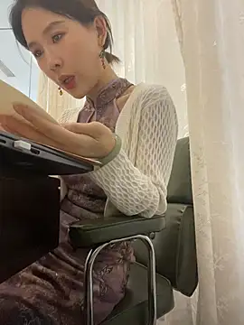 Zoe-520 - 脱内裤1分钟