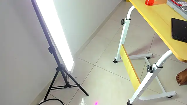BWW-CINDY11 - In 4 I open my ass 🍑