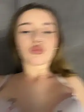 KiraSakura - TAKE OFF BRA