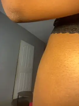 SP1CY_MOMMY - Last tipper get a 🎁