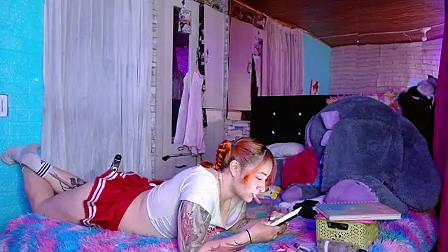 Bunyella - use fuck machine in pussy
