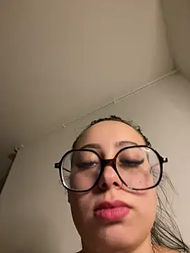 Queenlo_xxx - gagne 2 vidéos💦
