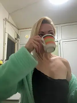 Secret_Ladyx - Warm my pussy