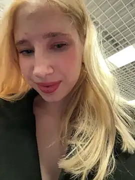 Michelle_lovique