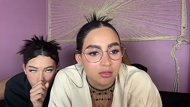Ashlyrouxx - Flash tits
