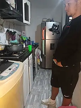 Kingofqueenxxx - He cums in my mouth.