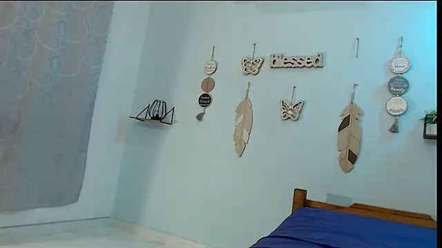 Deborahot26 - 4 fingers in my ass