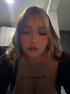 Daniela_ruizz - Milk in Titts+ahegado
