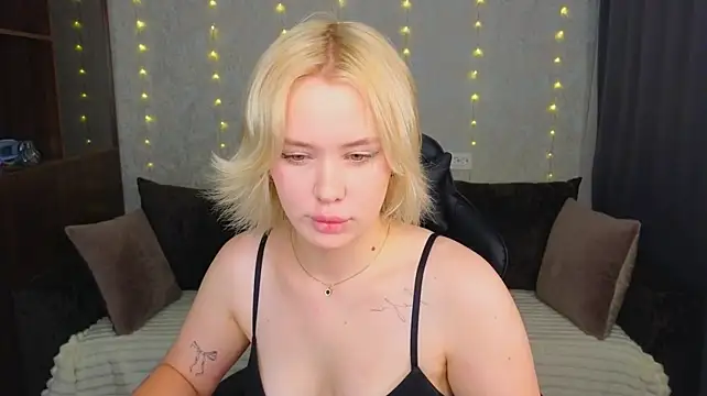 MelissaAvis - massage my amazing tits