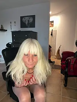 ReitherrinNatascha - Arschmassage mit Creme 👅💦