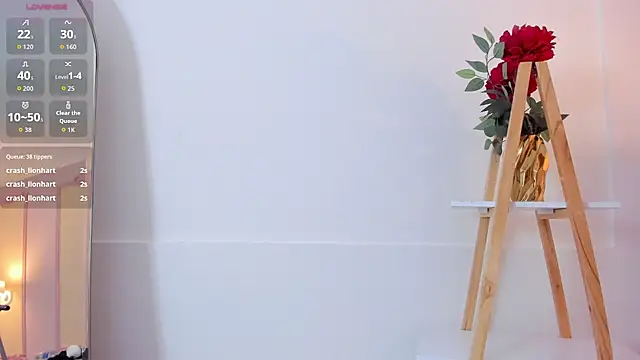 EmmaLily - body in oil dances sensually
