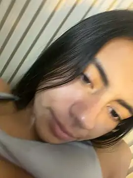 Lilybeeth - Move tongue circles dildo.