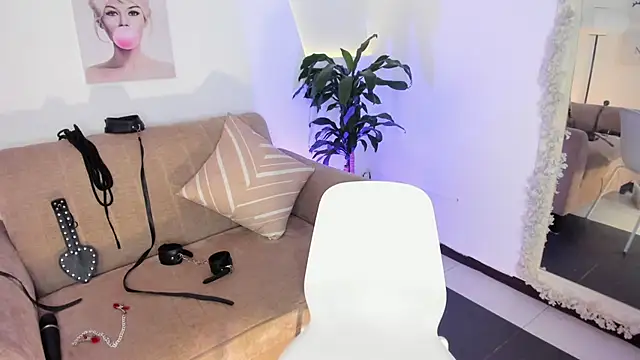 RACHEL_EV - Toples + spank tits