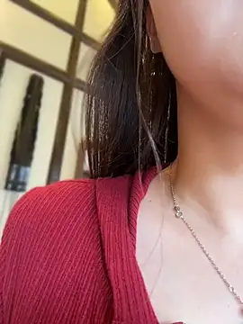 Bingbing6699 - 路边露全胸性感揉胸