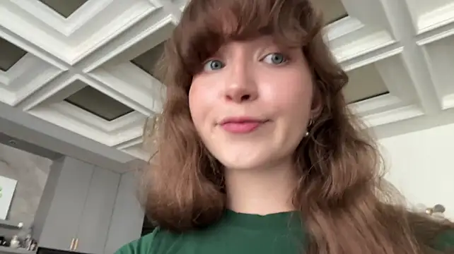 Sarahhh_xxx - Doggy and shake that ass!