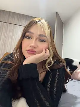 Daniela_ruizz - Milk in Titts+ahegado