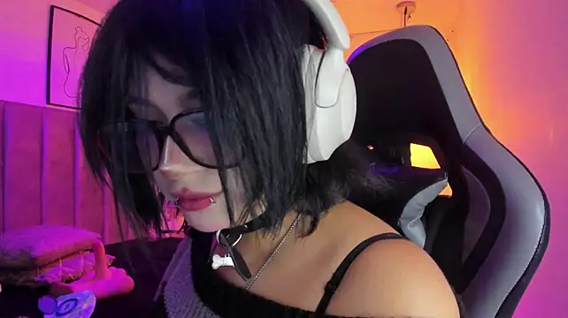 Kitty_Gang - Let's make a big SQUIRT of my pussy 🥵💦