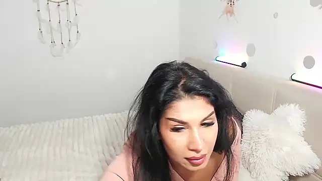 NickyHotXO - naked 20 spanks on the ass
