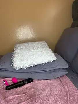 MilfBoobsxx - Finger pussy 🍑