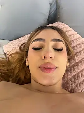 Miiaa_Rosee - Twerk naked + control toy🍒🔥❤️‍🔥👸🏼🍓