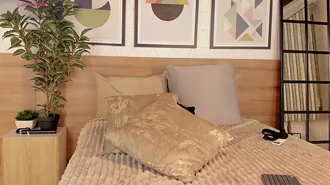ZafiraBlack - Rub my pussy whilst im sucking you off🔥