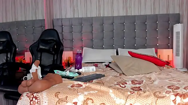 Poacahontasfg - HOT STRIPTEASE 🔥🔥