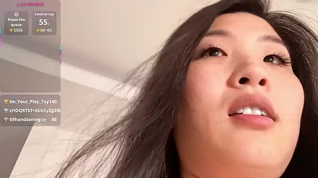 Tavie1744 - show boobs and panti (no nipples 3min