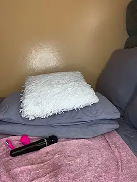 MilfBoobsxx - Finger pussy 🍑