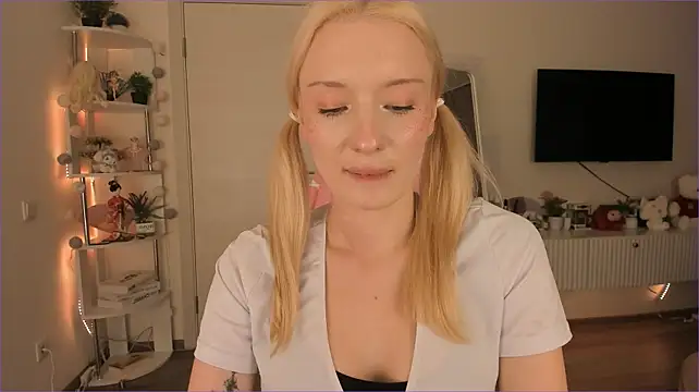 Tiffany_Paw - FuckThatPussyWithUrCock