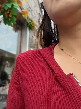 Bingbing6699 - 路边露全胸性感揉胸