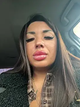 RuslanaXX - Make me squirt