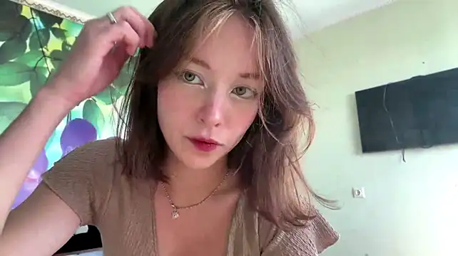 SusanaHallet - tease u with my sexy bra and top