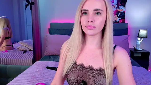 Rossy_X - Show tits
