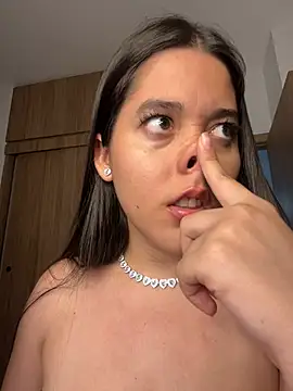 Nhefertary - SHOW TITIS 🍒