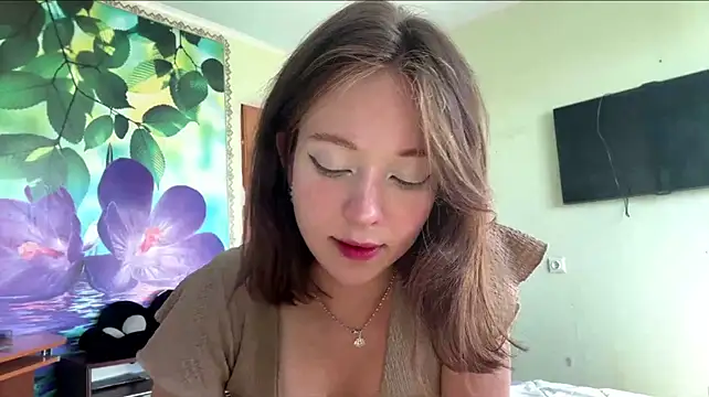 SusanaHallet - tease u with my sexy bra and top