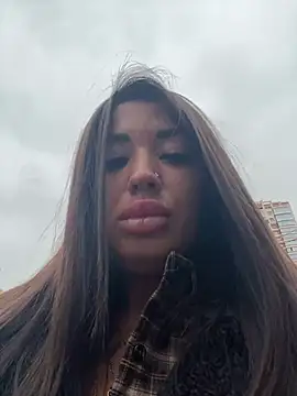 RuslanaXX - Make me squirt