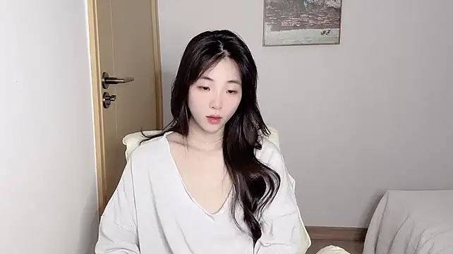 Louise-3 - 控制3分钟+无内M腿