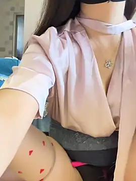Aiss-niang - 电梯门口全裸两分钟