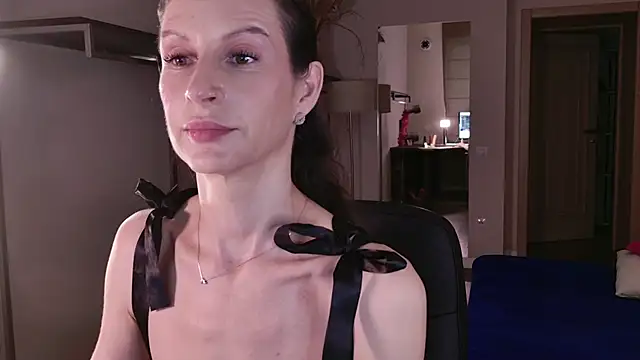 Mila_Anders