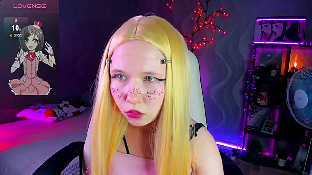 VivieSunn - pussy play